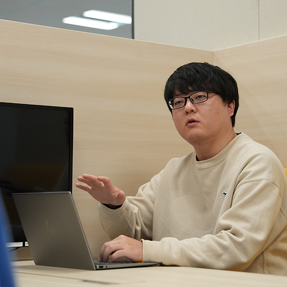 インタビュー写真